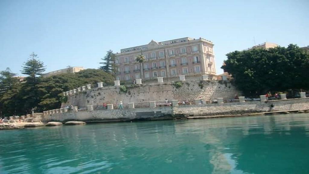 Lungomare Elio Vittorini Villa Syrakusa Exteriör bild